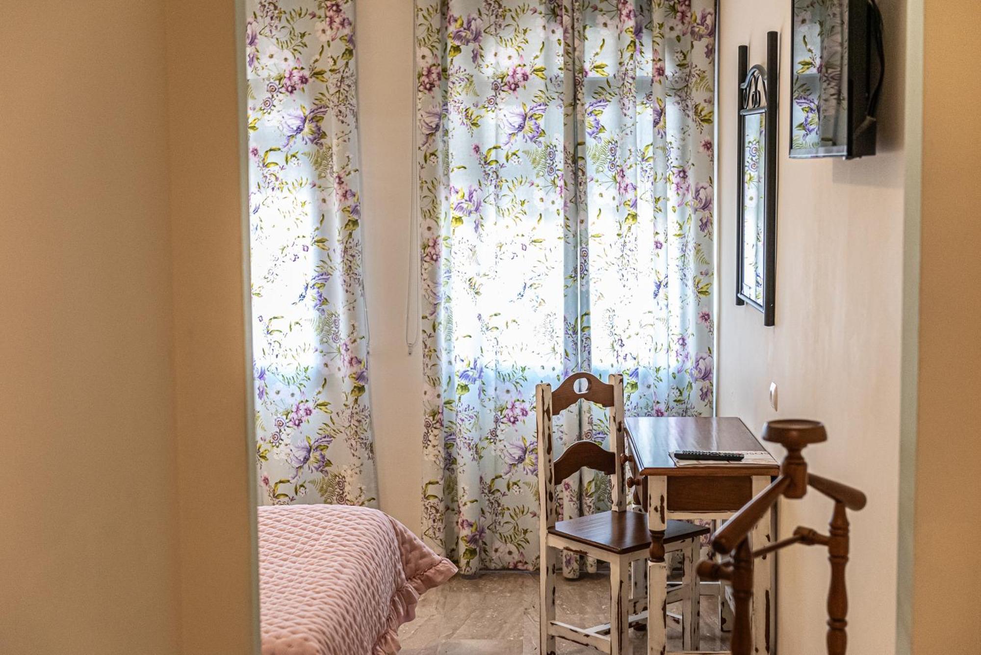 Hotel Las Rosas Priego de Córdoba Εξωτερικό φωτογραφία